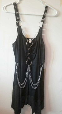 Plus size gothic o ring chains tank top