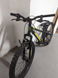 Nakamura Agyl 24 inch Mountain Bike (retails $309+tax)