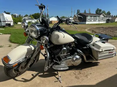2007 Harley Davidson king police in good condition, Runs Great Has just over 36k kms. New battery, T...