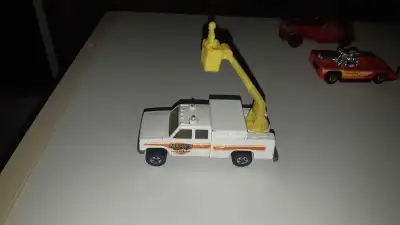 - Phone Truck - 1983 Hot Wheels Workhorses - loose in very good condition - 1/64 scale diecast truck...