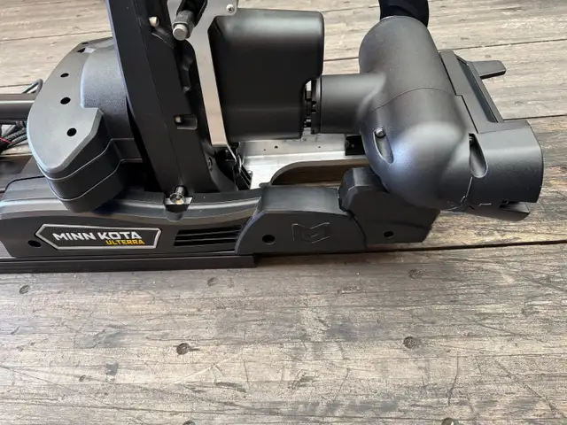 Minn Kota Quest Ulterra 72" - MegaSideImage: Brand New in Other in Kenora - Image 8