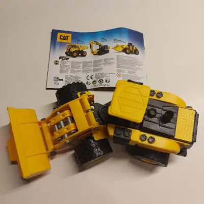 CAT: Apprentice Multi Machine Maker – 3 in 1 Toy Set, View more