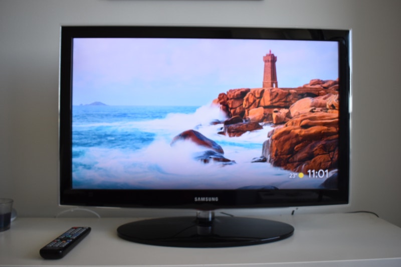 32 in TV with stand and remote + Google TV Chromecast + Antenna TVs