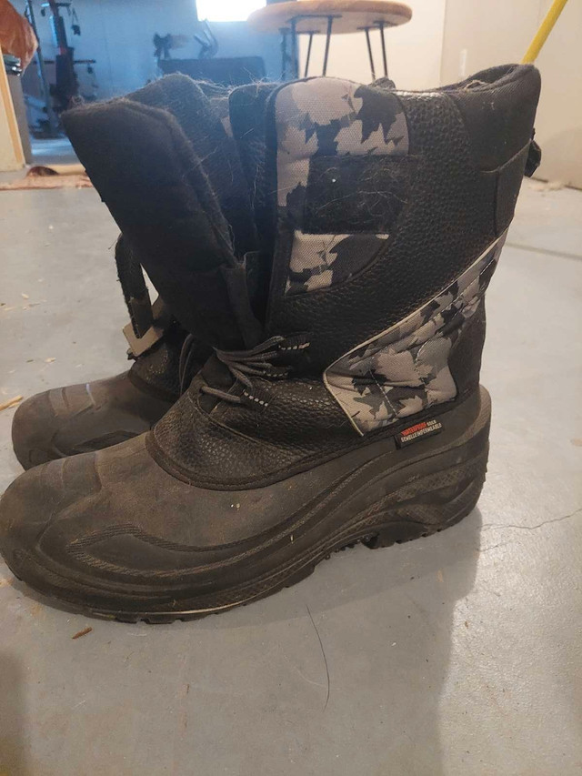 Winter boots in Men's Shoes in Renfrew