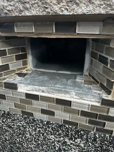 Recherchons travailleur disponible 40hrs par semaine salaire 30$/heure Installation céramique et rép...