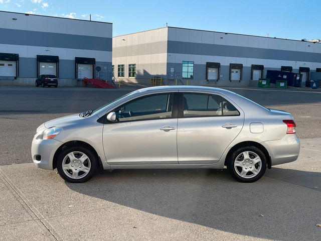 2007 Toyota Yaris Low KM 5 Speed Manual  in Cars & Trucks in Calgary - Image 4