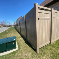 ★PENETANGUISHENE A NEW FENCE DEFINES YOUR SPACE!
