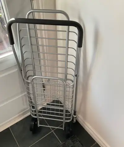 Chariot en aluminium neuf / aluminium trolley new, View more