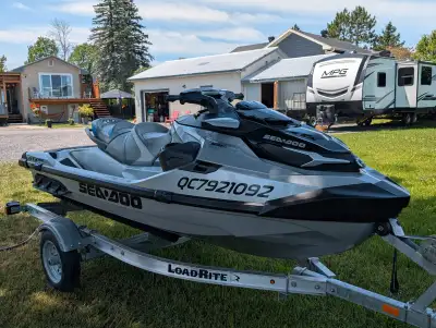 Motomarine 2021 Sea-Doo GTX-300 Limited env. 76 Heures Full Tech Pack. Vendu avec ensemble de sécuri...