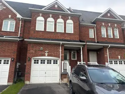 Welcome to this beautiful ~2000 sqft 4 bed plus 2.5 bath east facing townhouse in North Ajax offerin...