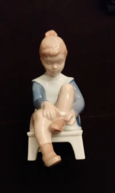 VINTAGE B&G Bing & Grondahl Figurine Marianne - Girl Tying Shoe, View more