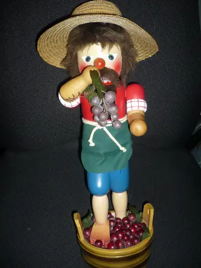 German Nutcracker Holzkunst Christian Ulbricht- Wine Maker RARE, View more