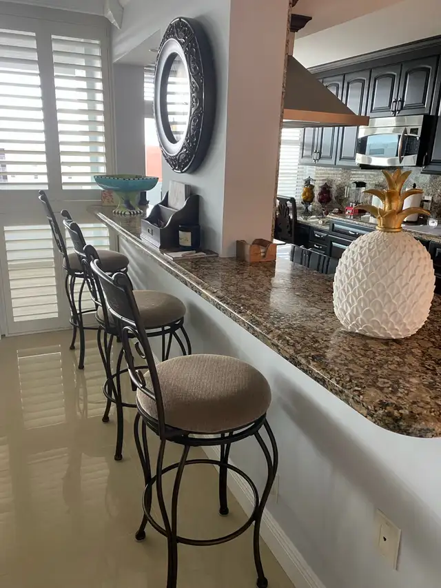 SPECTACULAR POMPANO BEACH CONDO in Florida in Canada - Image 7