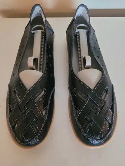 Think! Shoes size 10.5, View more
