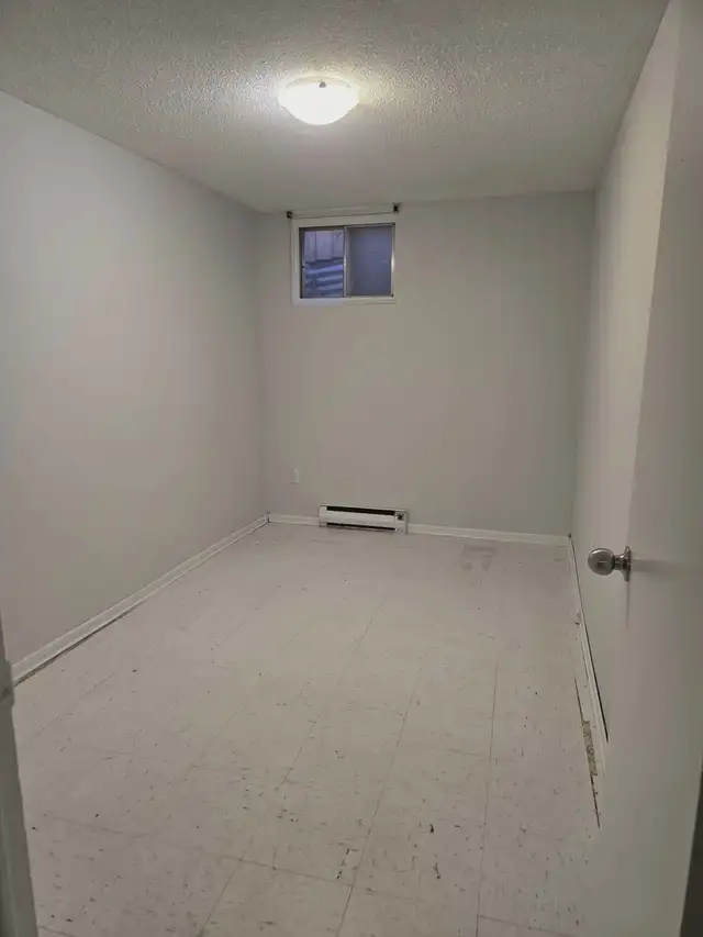 Basement for Rent - Townhouse- PINOY ONLY in Room Rentals & Roommates in City of Toronto - Image 5