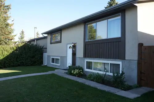 Wonderful home on a quite street in N.E Calgary. The top floor of this clean, well maintained house...