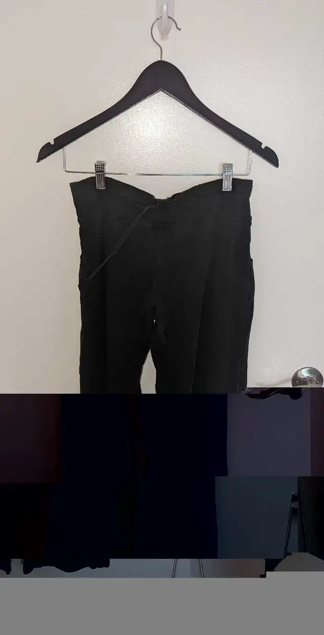 Women's Medium Black Sweatpants  in Women's - Bottoms in City of Toronto - Image 3
