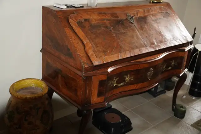 Desk, Drop Front, Italian Antique in Desks in Sarnia - Image 3