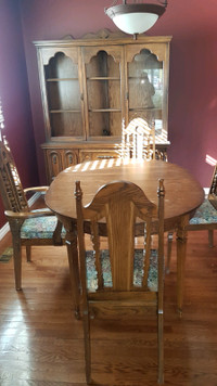 Oak 7 Piece Dining room set
