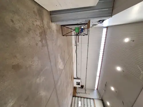 Warehouse in Thorndale for rent. Totalling 3,500 sq ft. Includes upstairs mezzanine with office. Two...