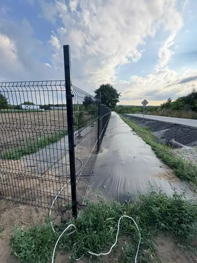 3D Curve Mesh Fence Panels 6 FT T x 10 FT W, View more