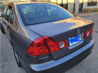 Selling my 2004 Acura EL Premium Edition. I have used this vehicle as a daily driver for the past 12...
