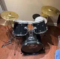  Drum kit 