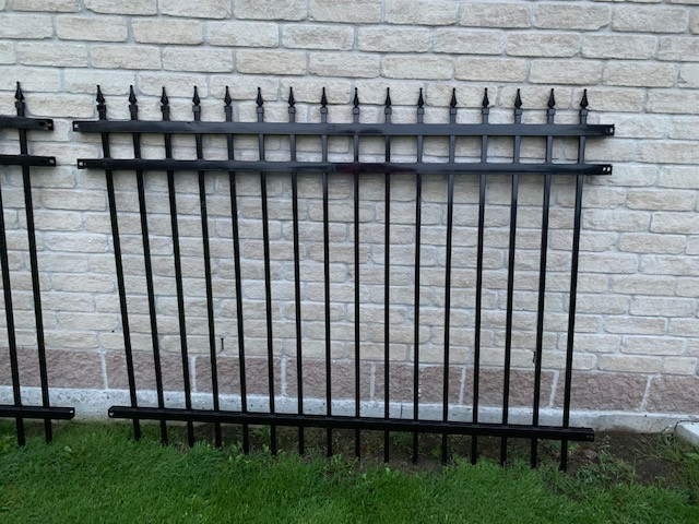 METAL FENCE-STEEL FENCE-IRON FENCE-BRAND NEW-$32 PER LINEAR FOOT in Decks & Fences in Peterborough - Image 2