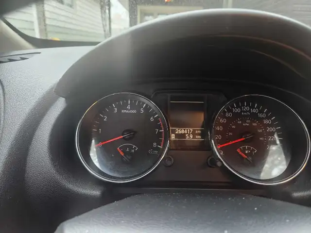 2011 Nissan Rogue 596423608097187843