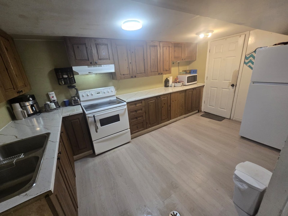 3 bedroom Besmant apartment 5