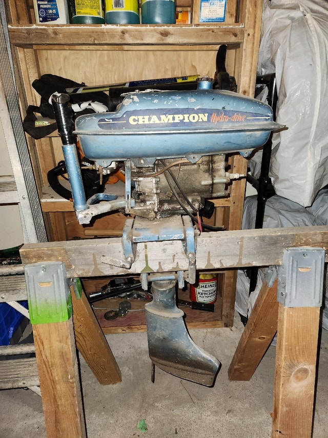 Vintage Champion outboard motor, nonfunctional Other Calgary Kijiji