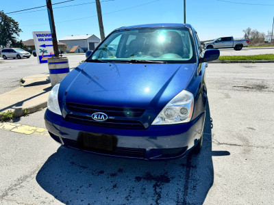 2007 Kia Sedona LX 