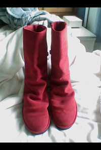 London fly suede boots, brand new. Never worn