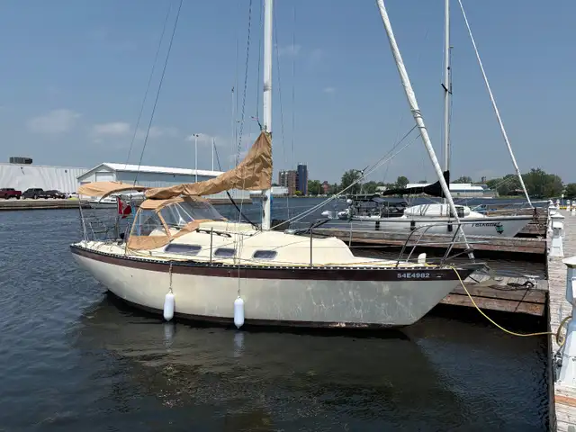 Columbia 8.3 Sailboat in Sailboats in Belleville - Image 3