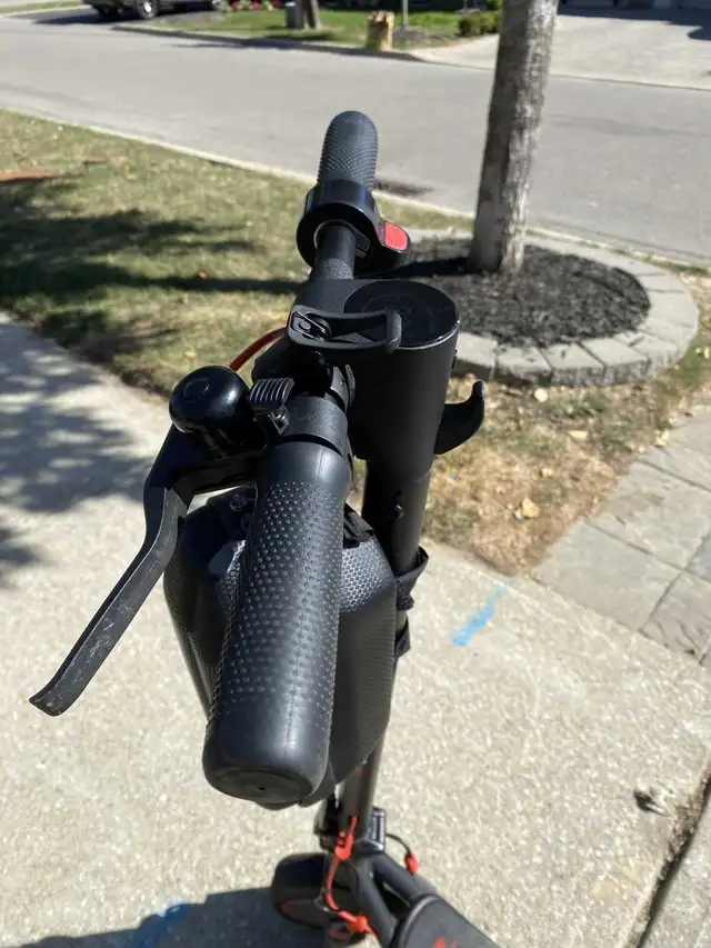 Electric Scooter in Health & Special Needs in Markham / York Region - Image 3