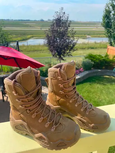 LOWA Military Tactical Women's Boots- Sz 6, View more