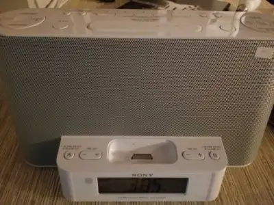 Sony Ipod Dock/Radio/Alarm, View more