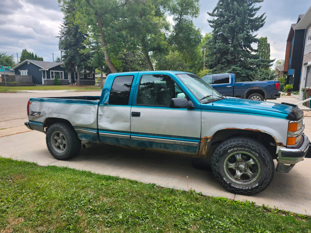 97 6.5 GMC (deisel) in Cars & Trucks in St. Albert - Image 2