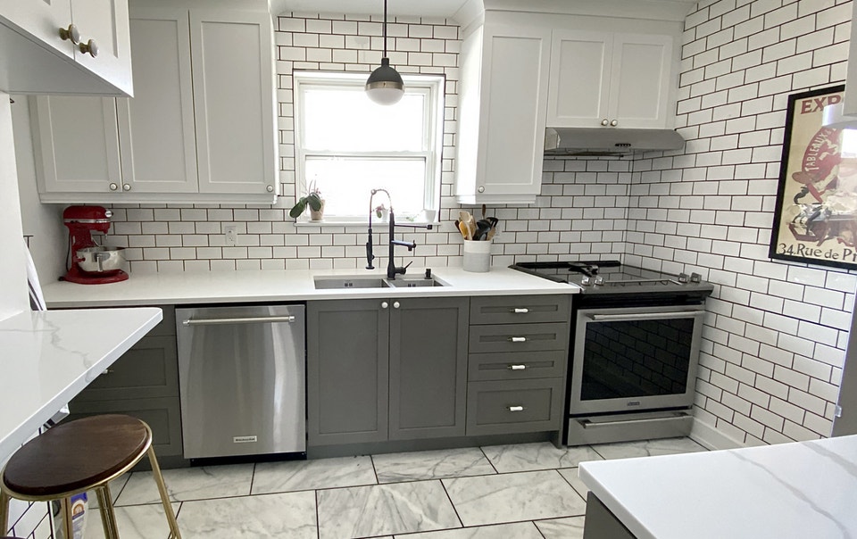 Lovely Updated 2 Beds 1 Bath Apartment 4