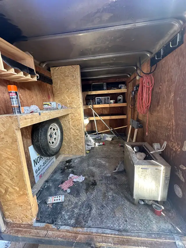 6x12 Enclosed Trailer  in Cargo & Utility Trailers in Mississauga / Peel Region - Image 4