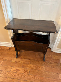 Table porte revue en bois rétro / wooden magazine rack table