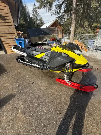 Zbroz shocks 2017 plastics Electric start and pull Bars n risers Polaris ski and conversion Seat med...