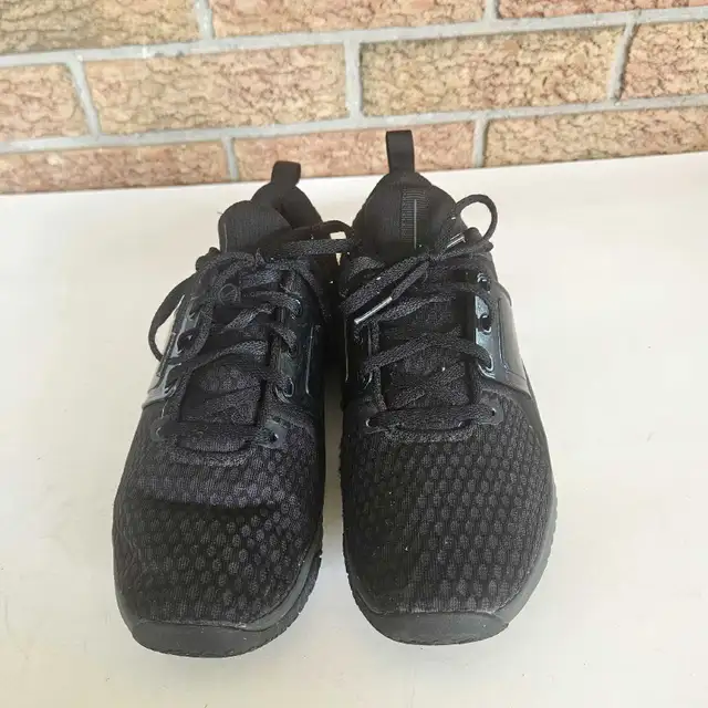 Nike Renew In-Season TR9 Running Shoes Womens Size US 8.5 in Women's - Shoes in Kitchener / Waterloo - Image 6