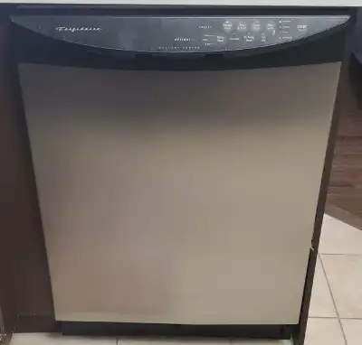 FRIGIDAIRE STAINLESS STEEL 24" DISHWASHER *<, View more