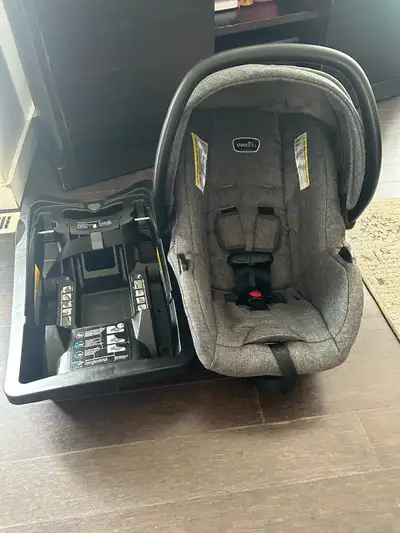 Evenflo Omni Plus Car seat and Base, View more