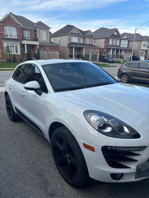 2017 Porsche Macan