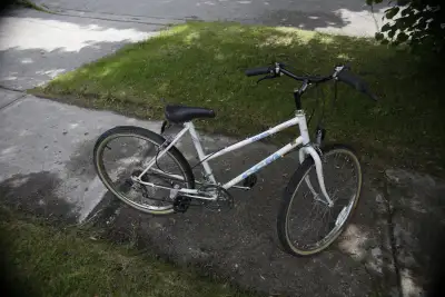 hybrid bike 26" tire, View more