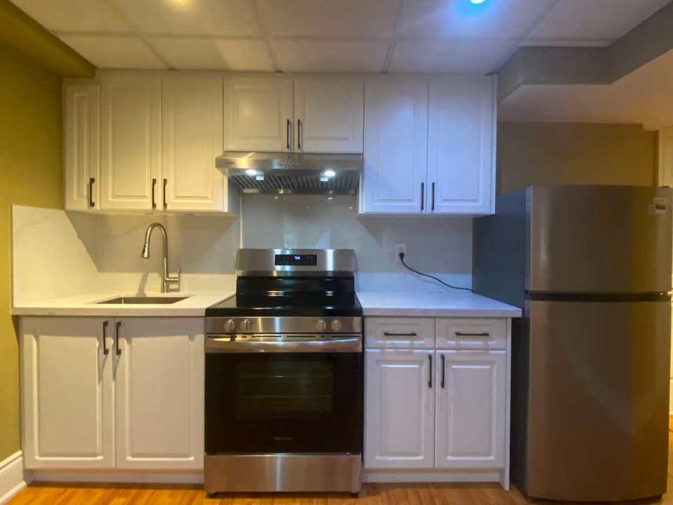 Bright 2-Bedroom Walkout Basement in Vaughan – 2 Parking 5