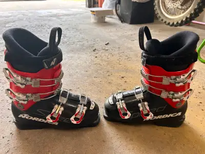 Kids ski boots, View more