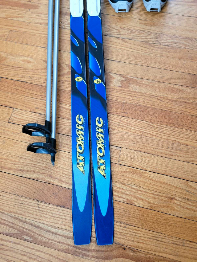 Cross Country Ski set - Mens 9.5 - 11.5 / Womens 10.5-12.5 - Wax in Ski in Winnipeg - Image 3